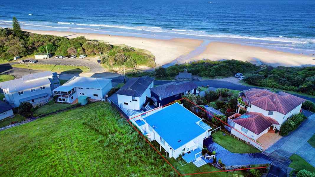 Pacific Palms Holiday Rentals Top of the Palms By The Pool A pool